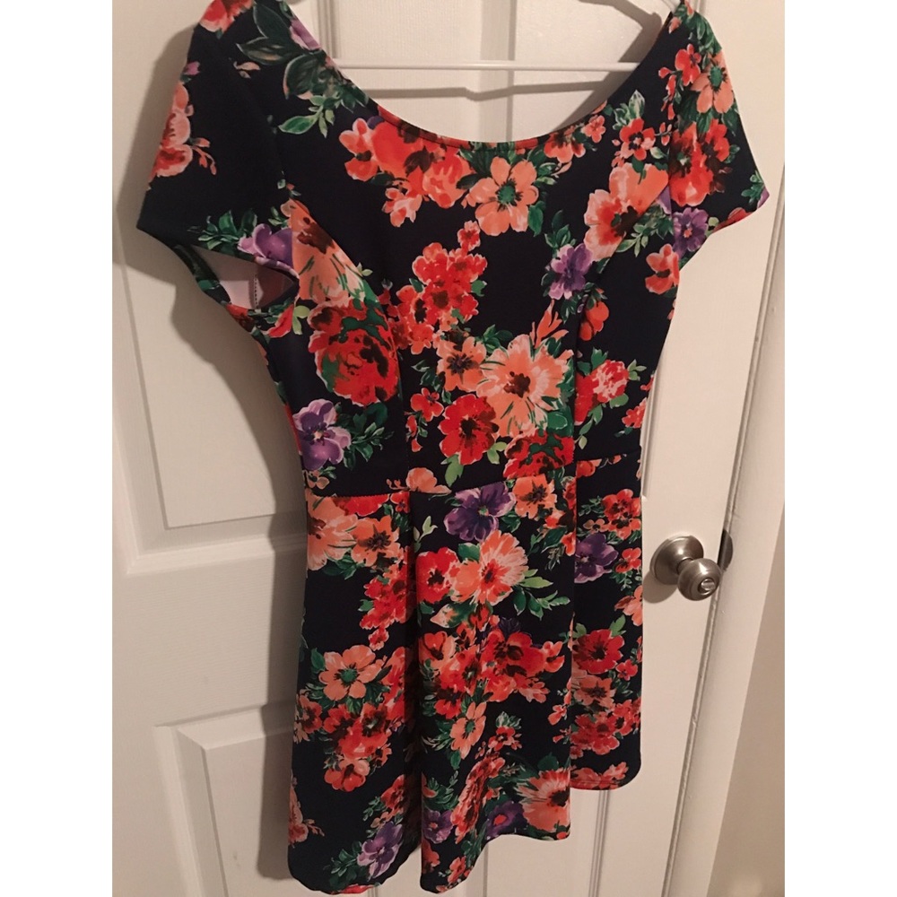 Floral Dress 🌸